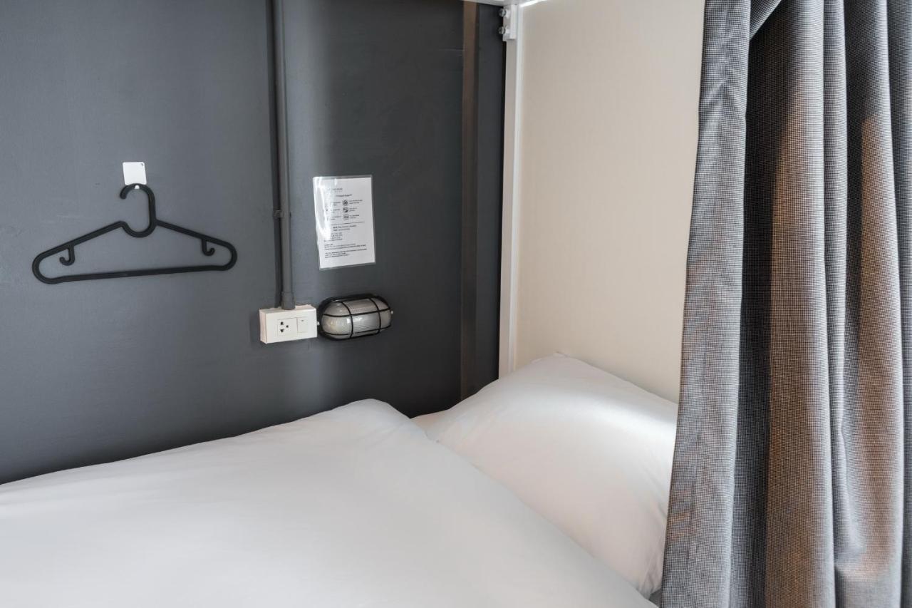 The Cocoon Hostel Bangkok Esterno foto